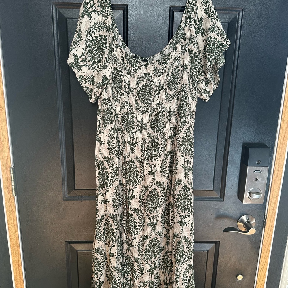 Elegant Green and Cream Dress